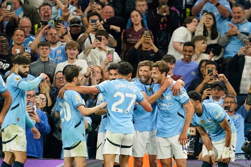 Manchester City squad celebration during the match against Bournemouth, Wednesday (May 21, 2025). (c) AP Photo/Dave Thompson